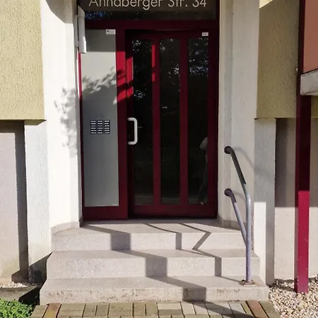 アパート Zentrum - Oled Tv - Ps4 - Balkon - Parking ケムニッツ